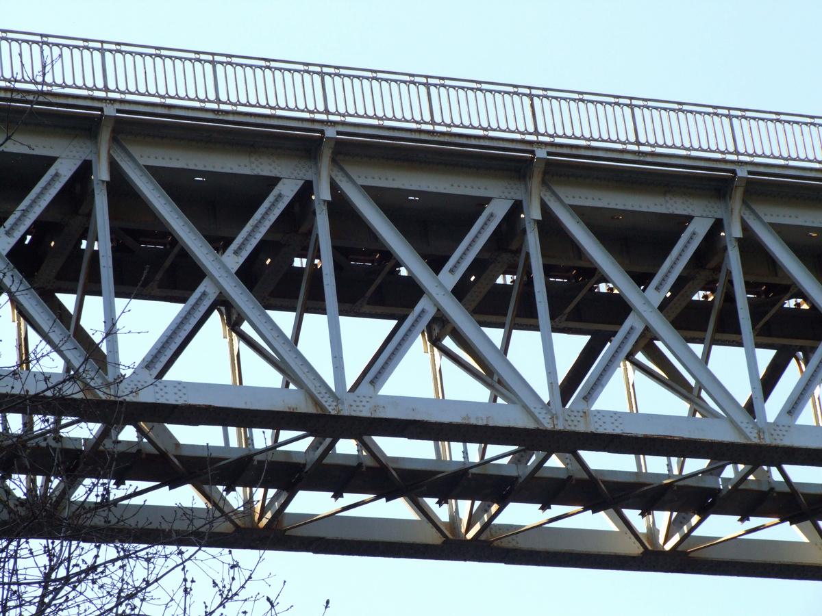 Neuvial Viaduct 