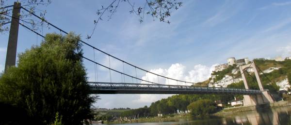Suspension bridge over the Seine and Chateau-Gaillard, Les Andelys 