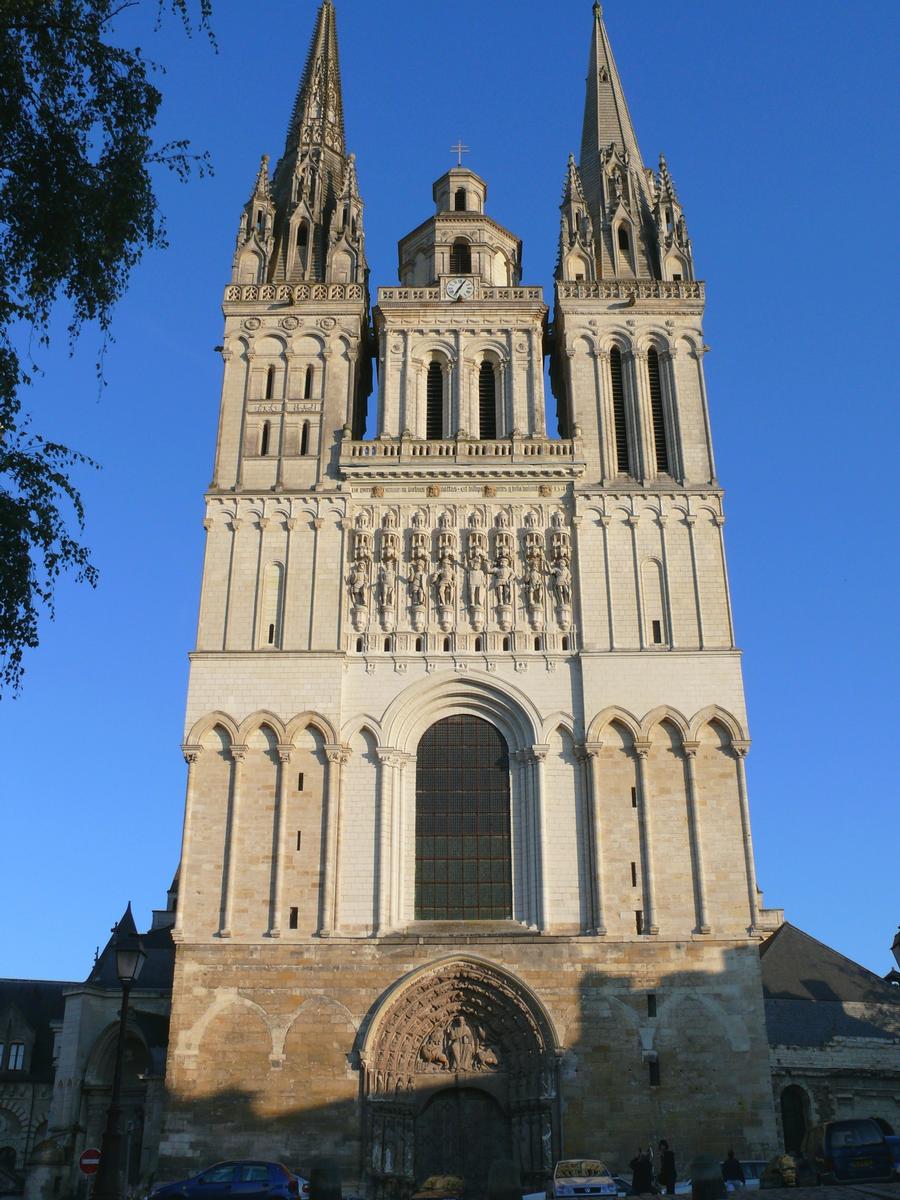 Angers - Cathédrale Saint-Maurice - Façade occidentale 