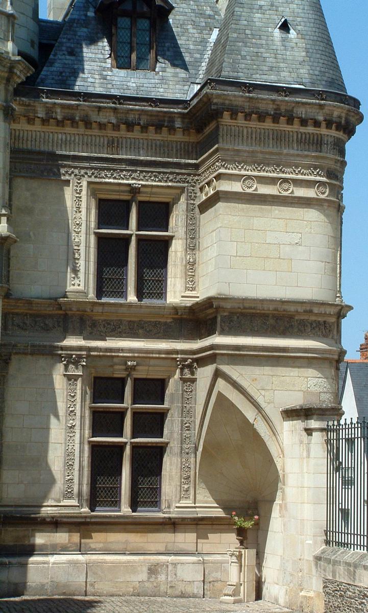 Angers - Hôtel Pincé (Musée Pincé) - Tourelle sur une trompe 
