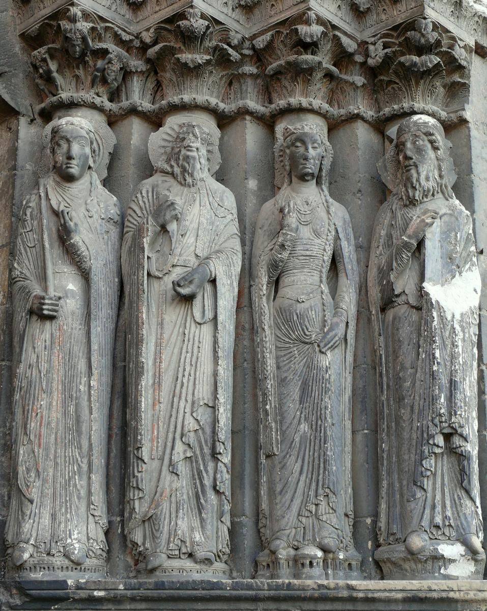 Angers - Cathédrale Saint-Maurice - Façade occidentale - Portail - Statues-colonnes 
