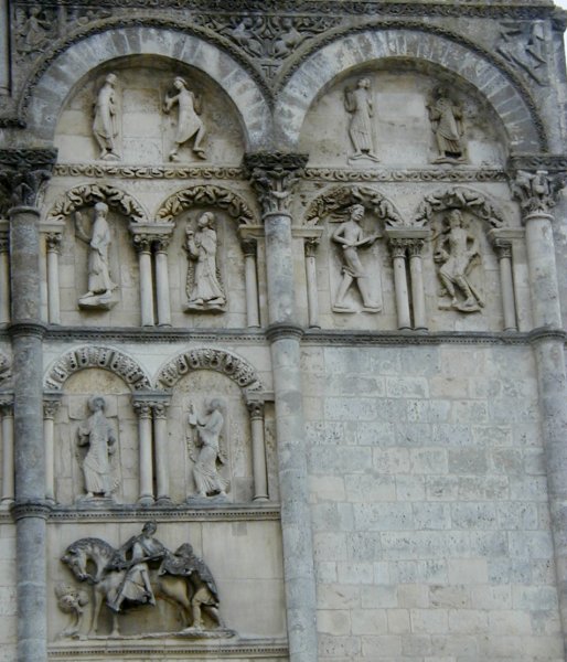 Cathédrale Saint-Pierre à Angoulême Saint Martin (1866), apôtres assistant à l'Ascension et démons à droite