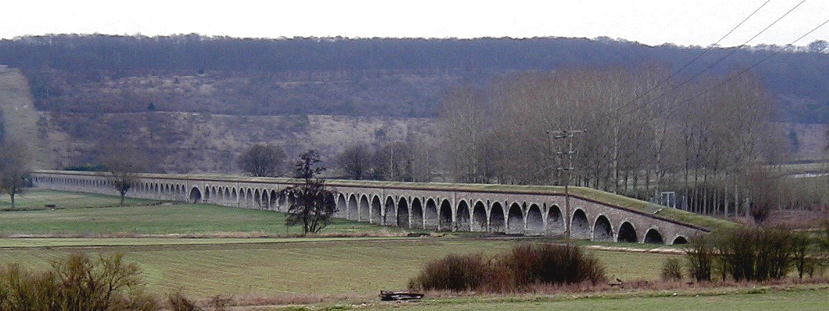 Aqueduc de l'Avre - Pont-aqueduc de franchissement de la vallée de l'Eure 
