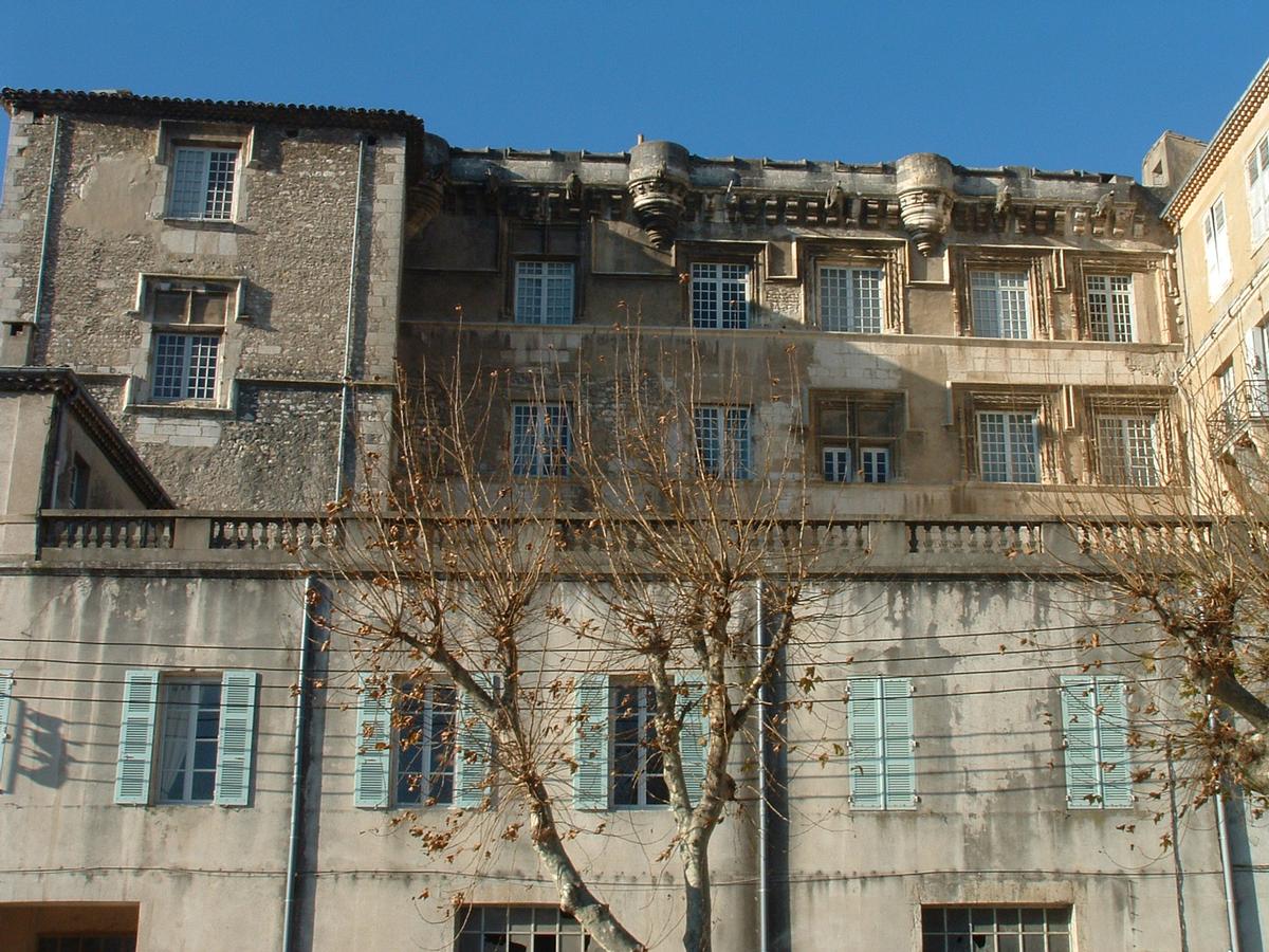 Bourg-Saint-Andéol - Palais des Evêques de Viviers - Façade côté Rhône 
