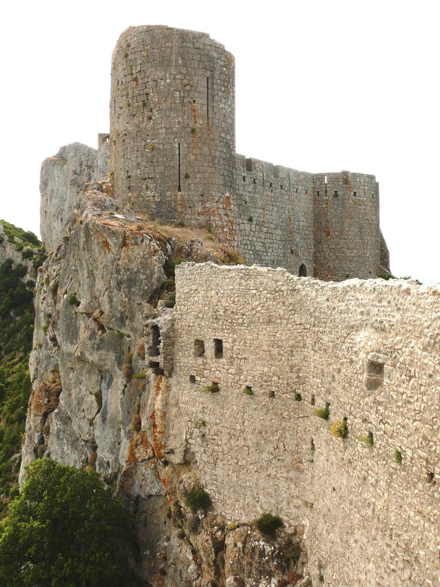 Château de Peyrepertuse - Château Bas - Le donjon Vieux 