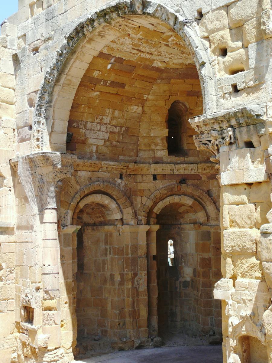 Alet-les-Bains - Ancienne cathédrale Notre-Dame - Abside romane de l'abbatiale 