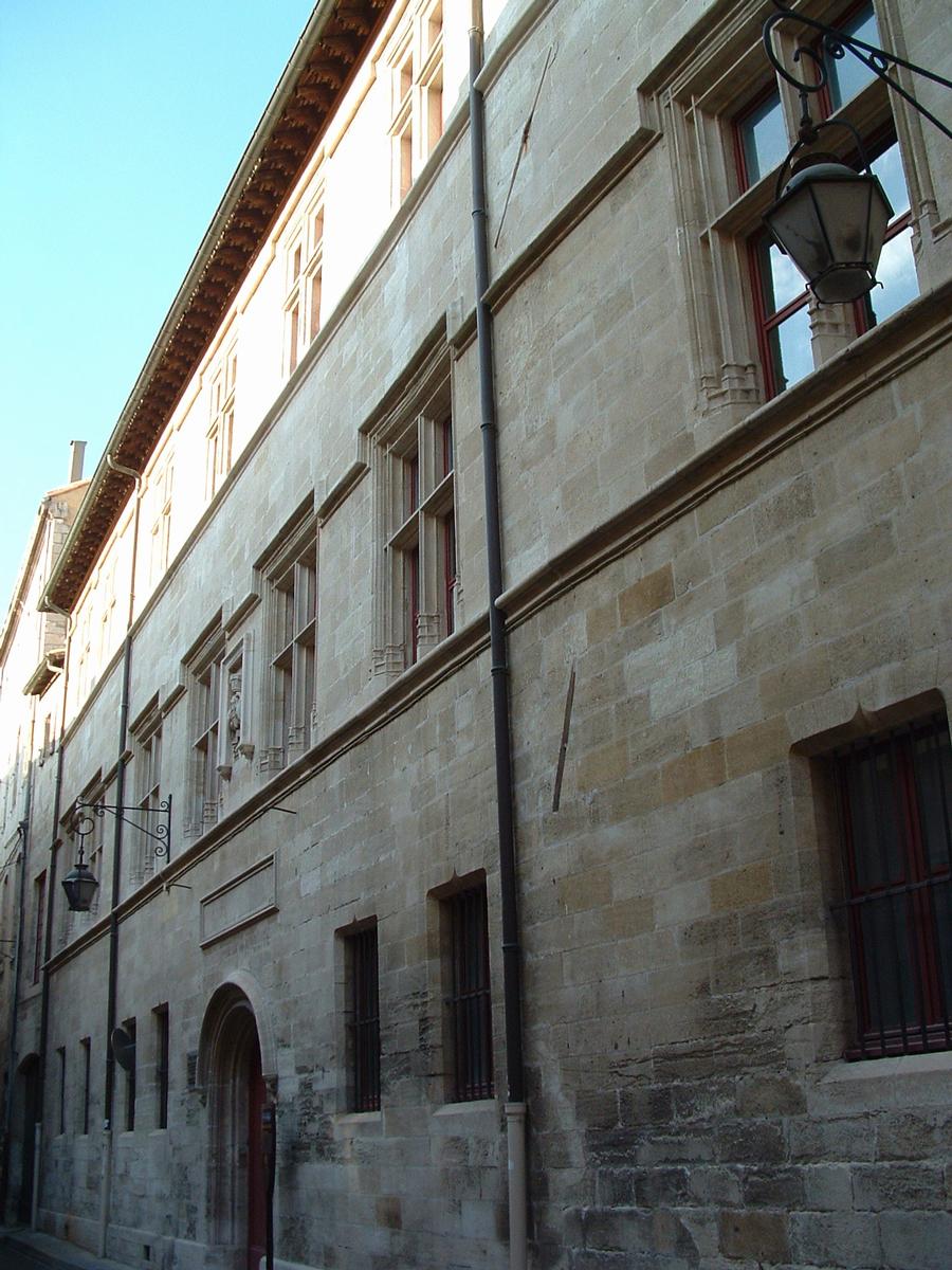 Avignon - Hôtel de Sade, 5 rue Dorée - Façade 