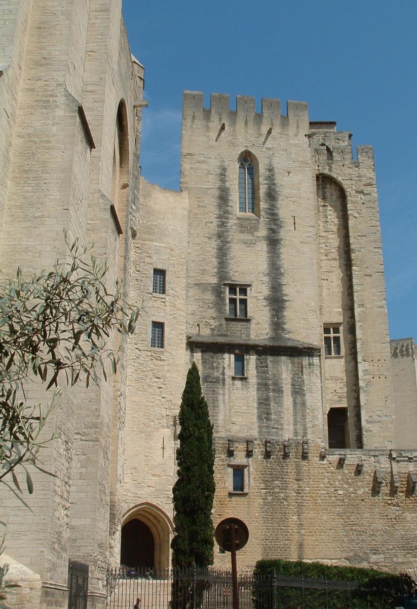 Palais des PapesTours de la Garde-Robe et des Anges 