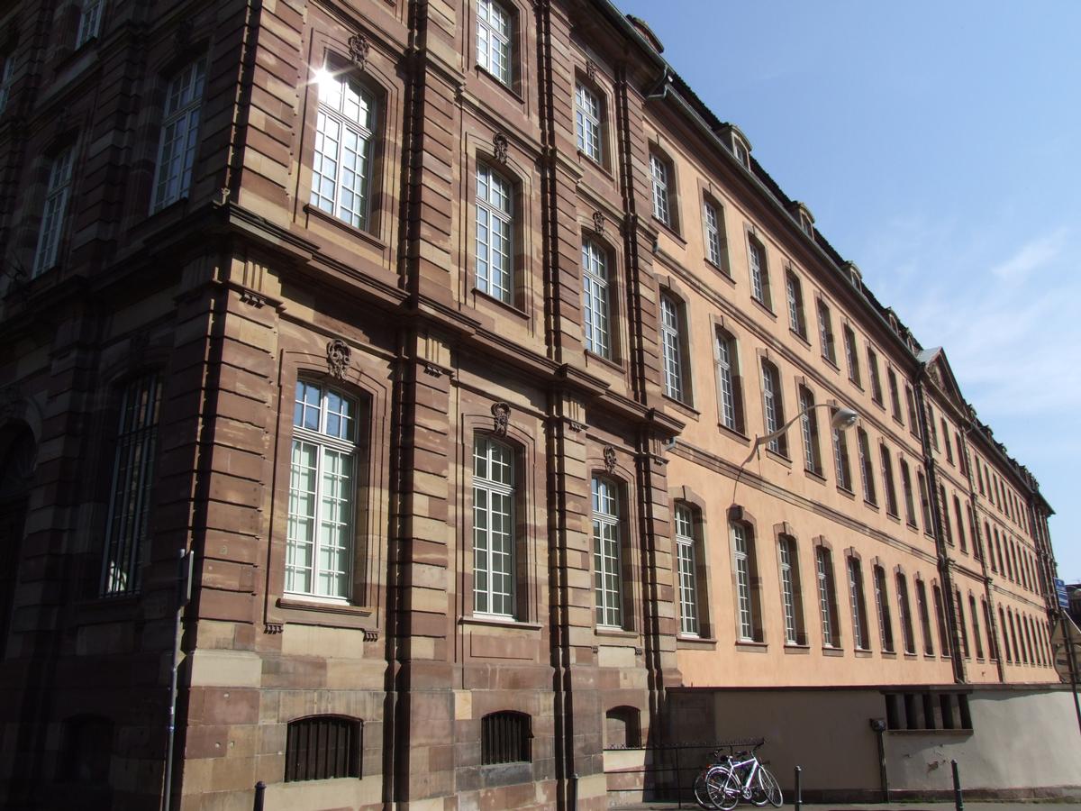 Strasbourg - Lycée Fustel de Coulanges - Façade sur la rue de la Rape 