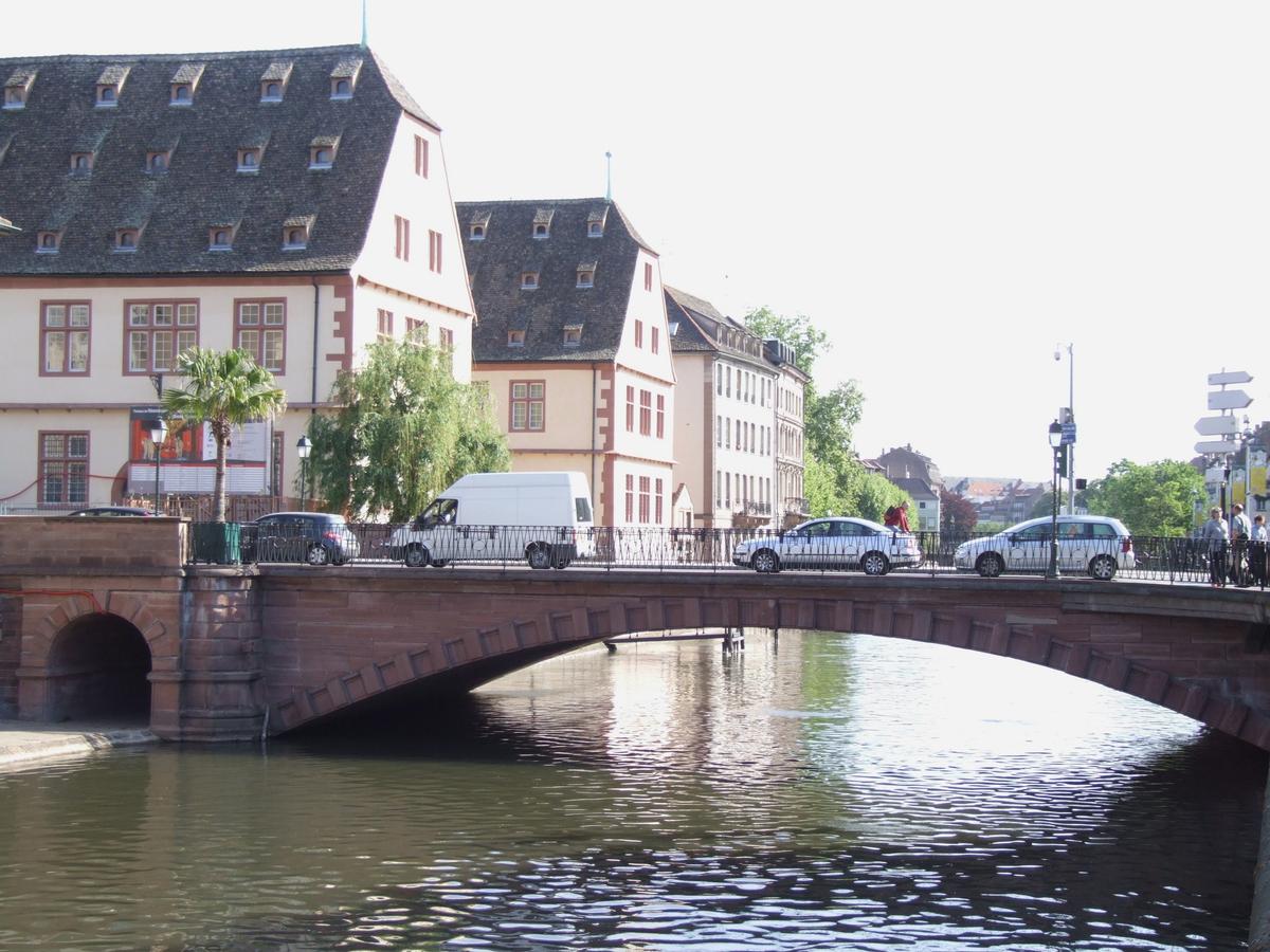 Strasbourg - Pont du Corbeau à côté du Musée historique dans les anciennes boucheries 