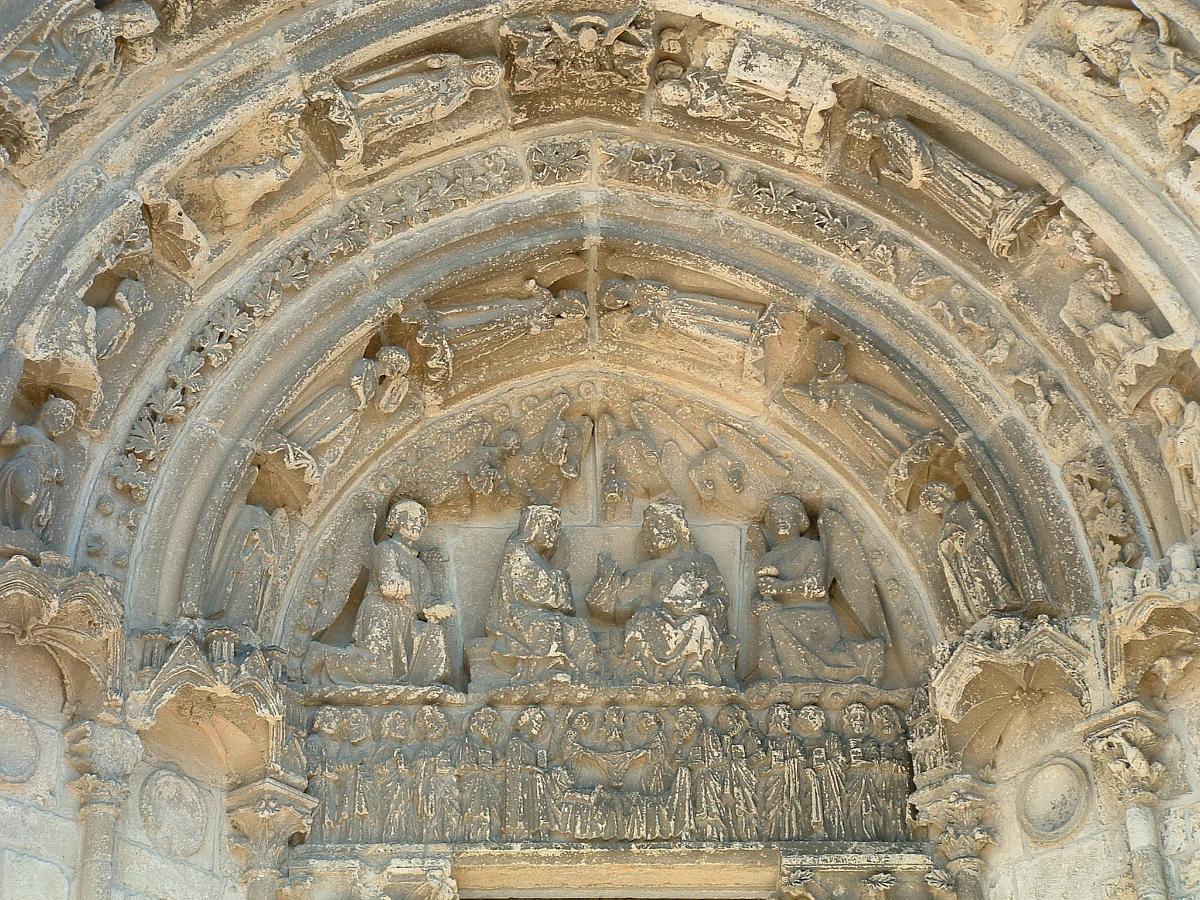 Bazas - Cathédrale - Portail de droite du couronnement de la Vierge 