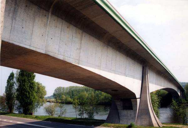 Pont de Beaumont-sur-Oise 