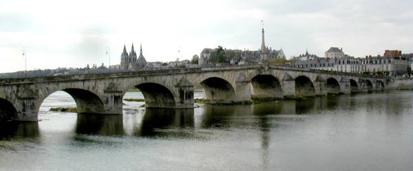 Pont Jacques Gabriel, Blois 