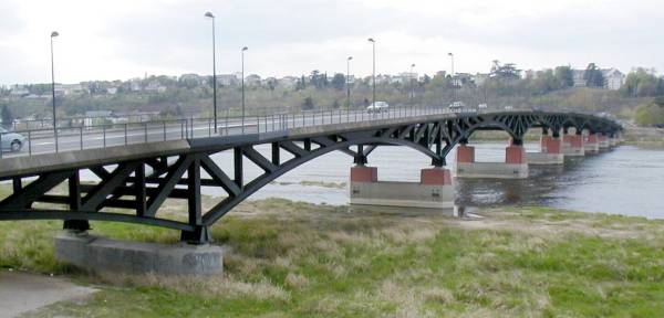 Pont François-Mitterrand, BloisVu de l'amont 