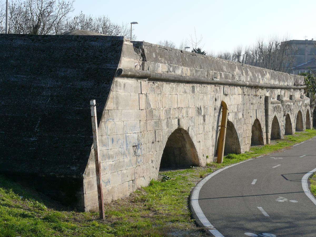 Pont-aqueduc de Pont-de-Crau 