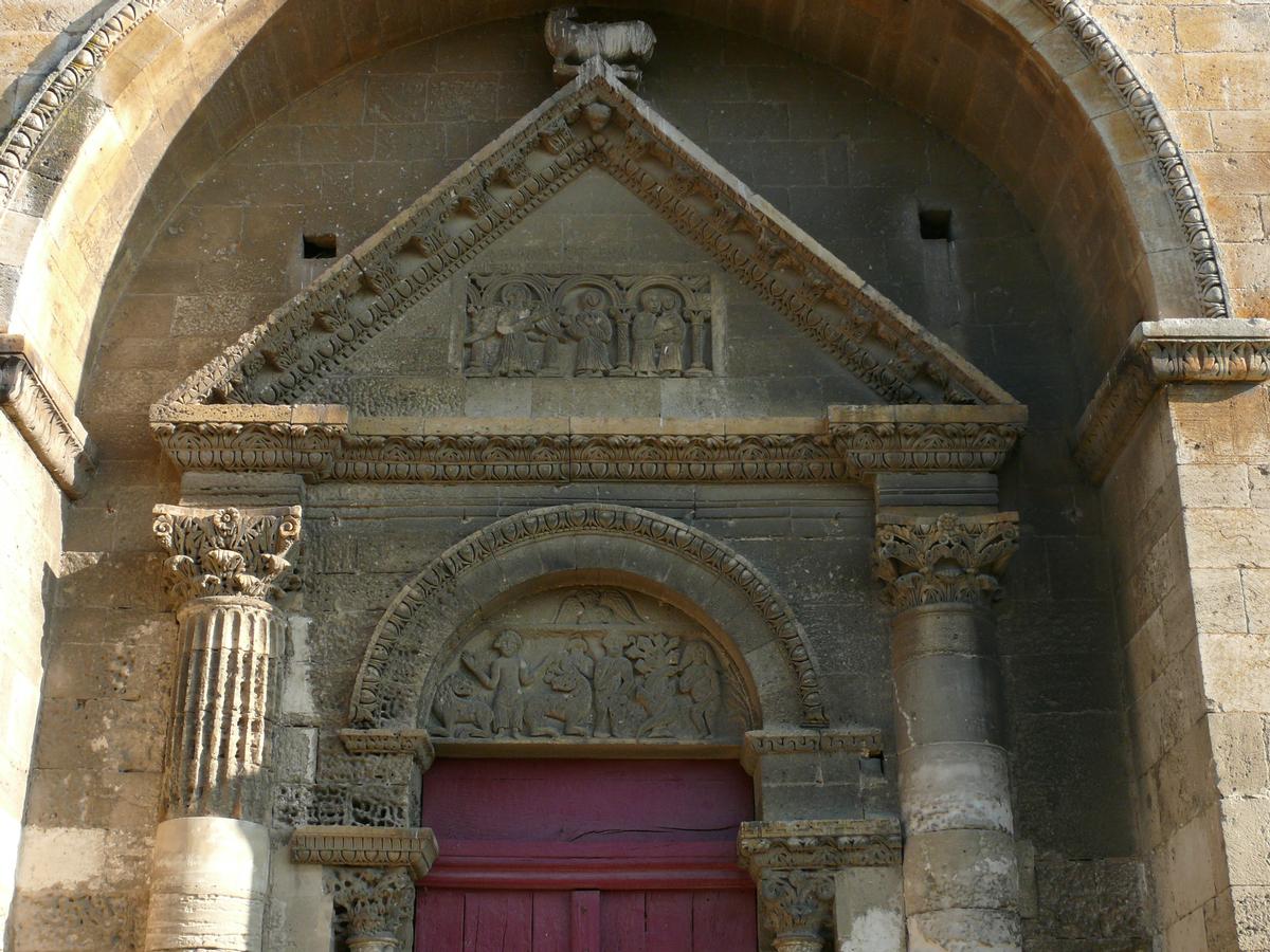 Tarascon - Chapelle Saint-Gabriel - Façade occidentale 