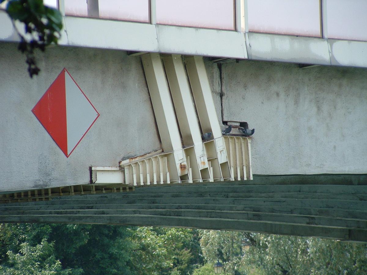 Pont routier de Bry, Bry-sur-Marne
Renforcement d'une console d'appui 