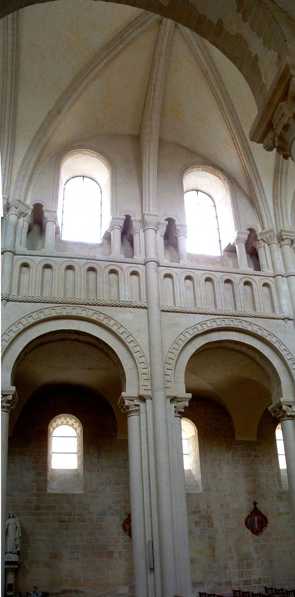 Caen - Abbaye aux dames - Eglise de la Trinité - Elévation de la nef 