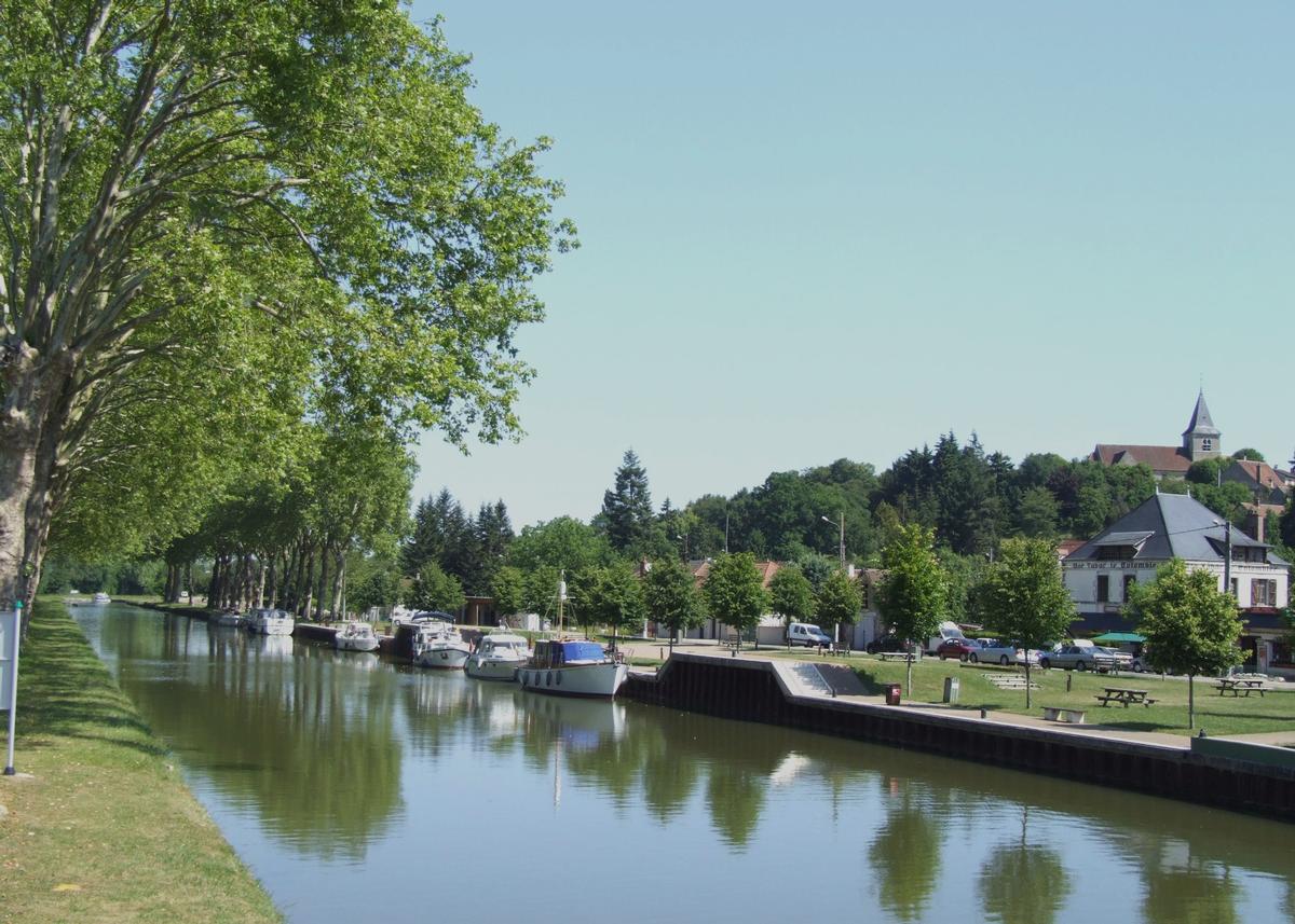 Briare-Kanal in Rogny-les-Sept-Ecluses 