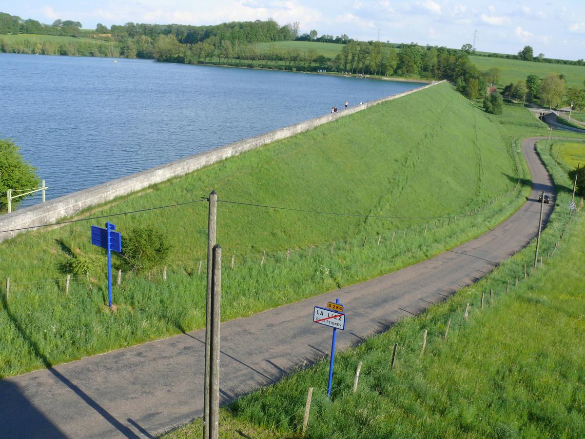 Canal de la Marne à la Saône – Liez Reservoir Dam 