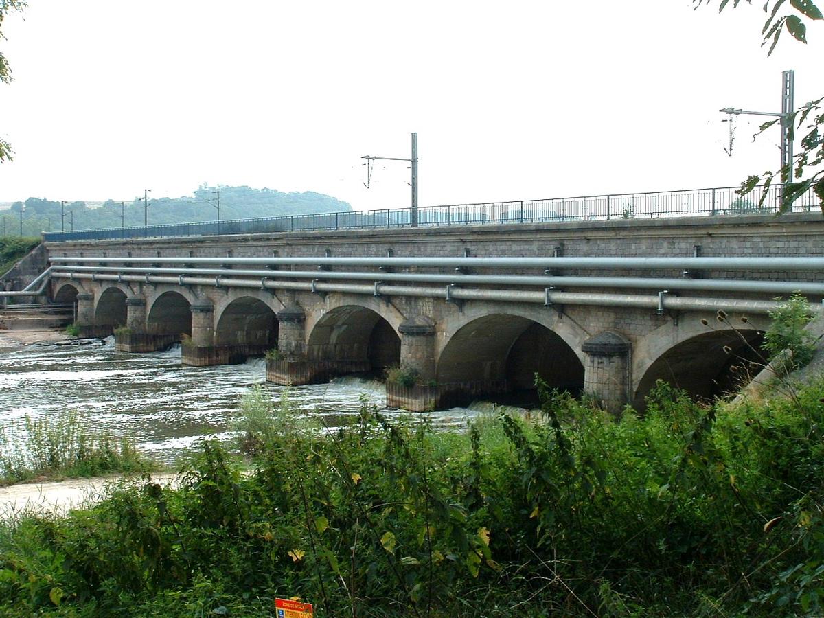 Canal de la Marne au Rhin, Östlicher AbschnittKanalbrücke über die Meurthe bei Saint-Nicolas-de-Port Canal de la Marne au Rhin, Östlicher Abschnitt Kanalbrücke über die Meurthe bei Saint-Nicolas-de-Port