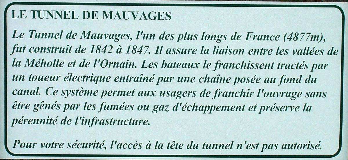 Canal de la Marne au Rhin Ouest
Tunnel de Mauvages - Panneau d'information Canal de la Marne au Rhin Ouest 
Tunnel de Mauvages - Panneau d'information
