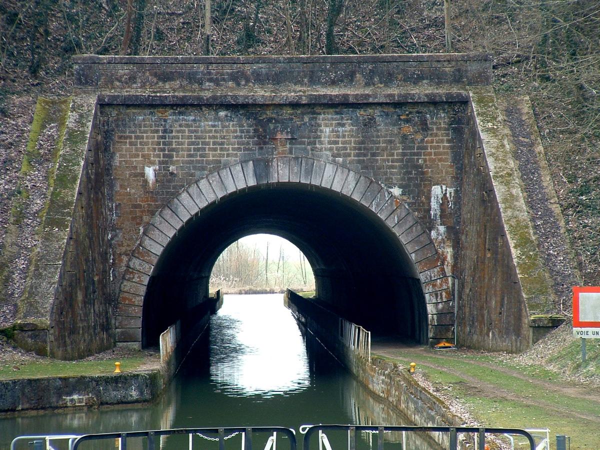 Canal des Ardennes
Tunnel de Saint-Aignant 