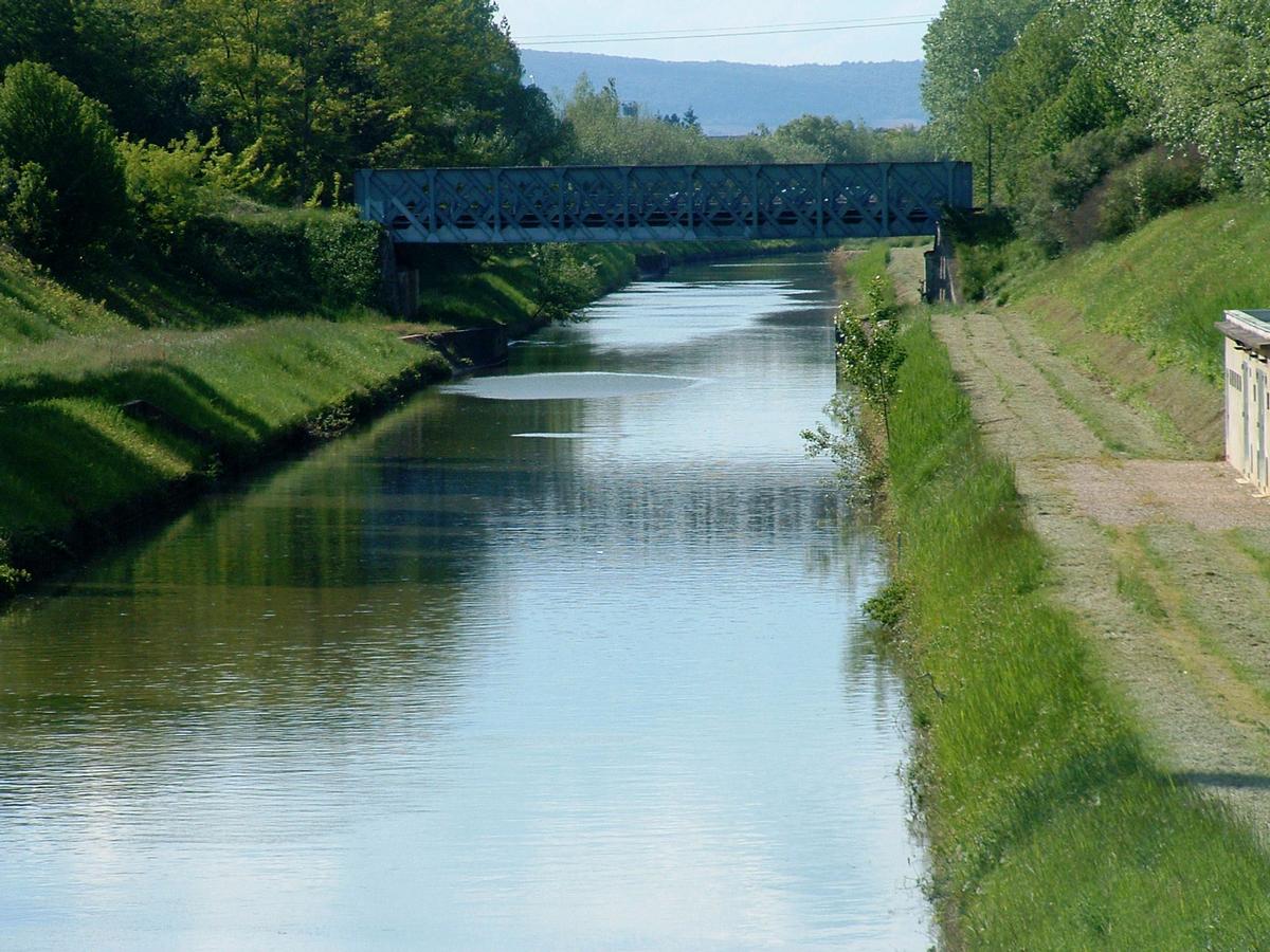 Canal du Centre - Chalon-sur-Saône - Le canal du Centre à Chalon-sur-Saône 
