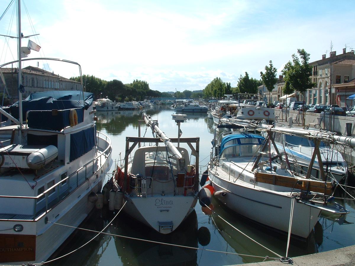 Rhone-Sete Canal at Beaucaire 