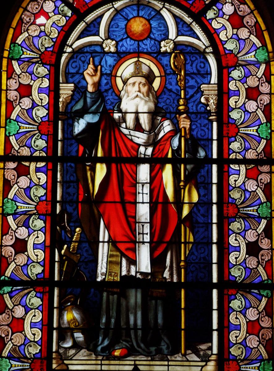 Candes-Saint-Martin - Collégiale - Vitrail représentant saint Martin dans la chapelle Saint-Martin (19ème siècle) 