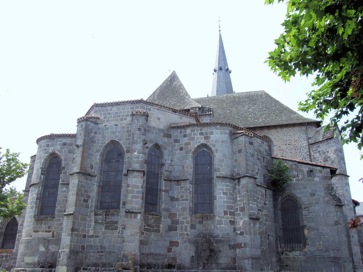 Aurillac - Eglise Saint-Géraud - Chevet du 12ème et 14ème siècles 