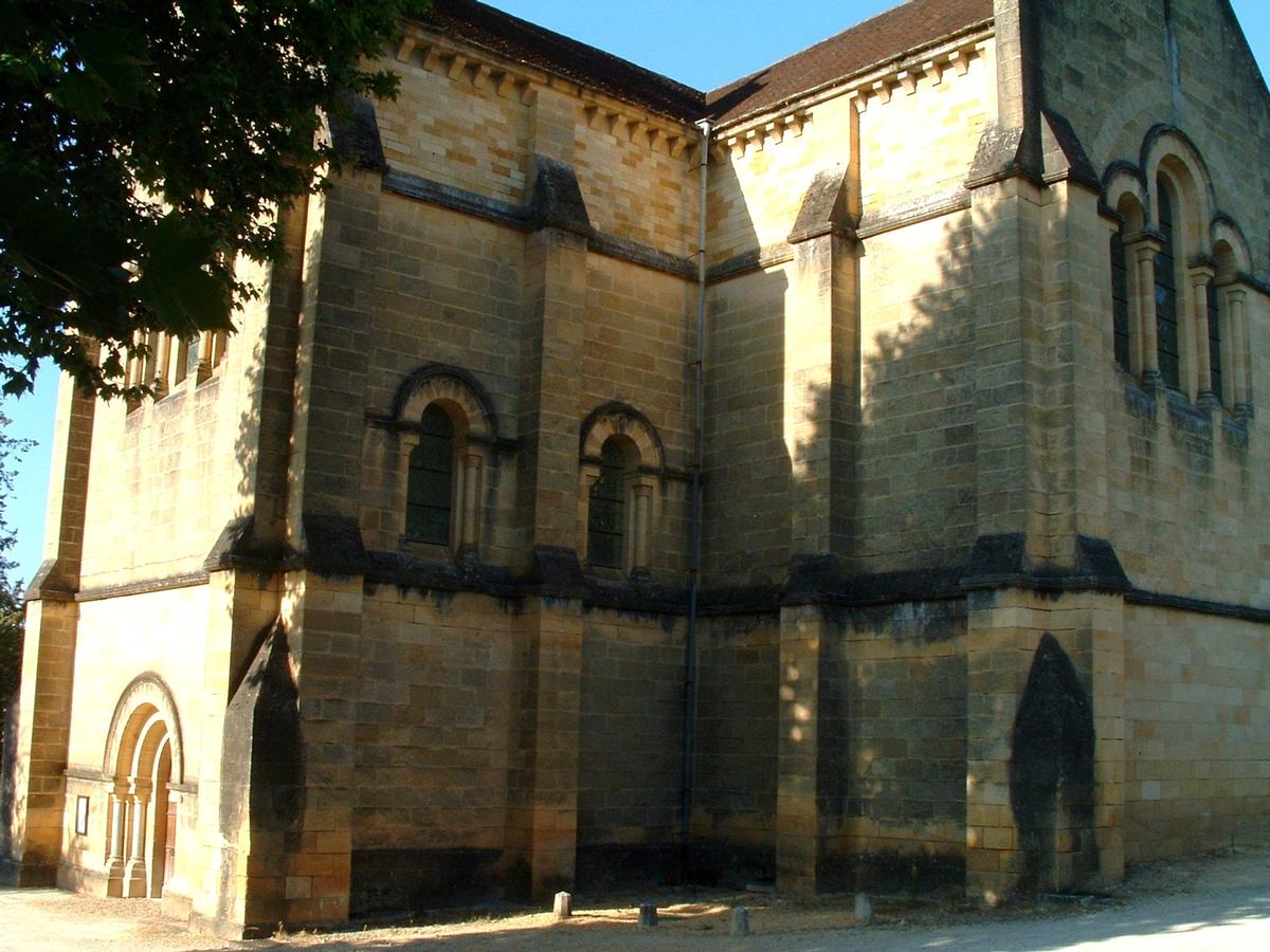 Cénac - Eglise - Nef refaite au 19ème siècle 