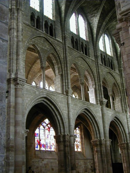 Eglise Notre-Dame-en-Vaux à Châlons-en-Champagne.Elévation de la nef 