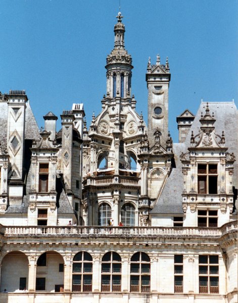 Château de ChambordDonjon côté sud avec la lanterne 