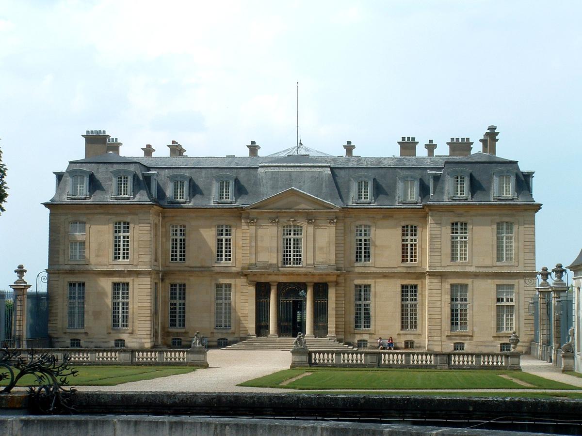 Champs-sur-Marne - Château - Ensemble côté cour 