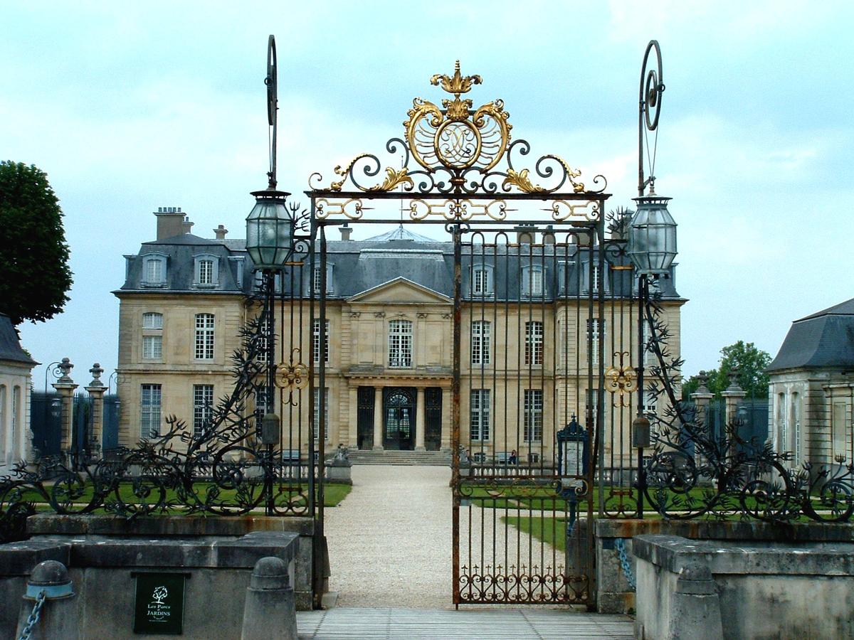 Champs-sur-Marne - Château - Grille d'entrée 