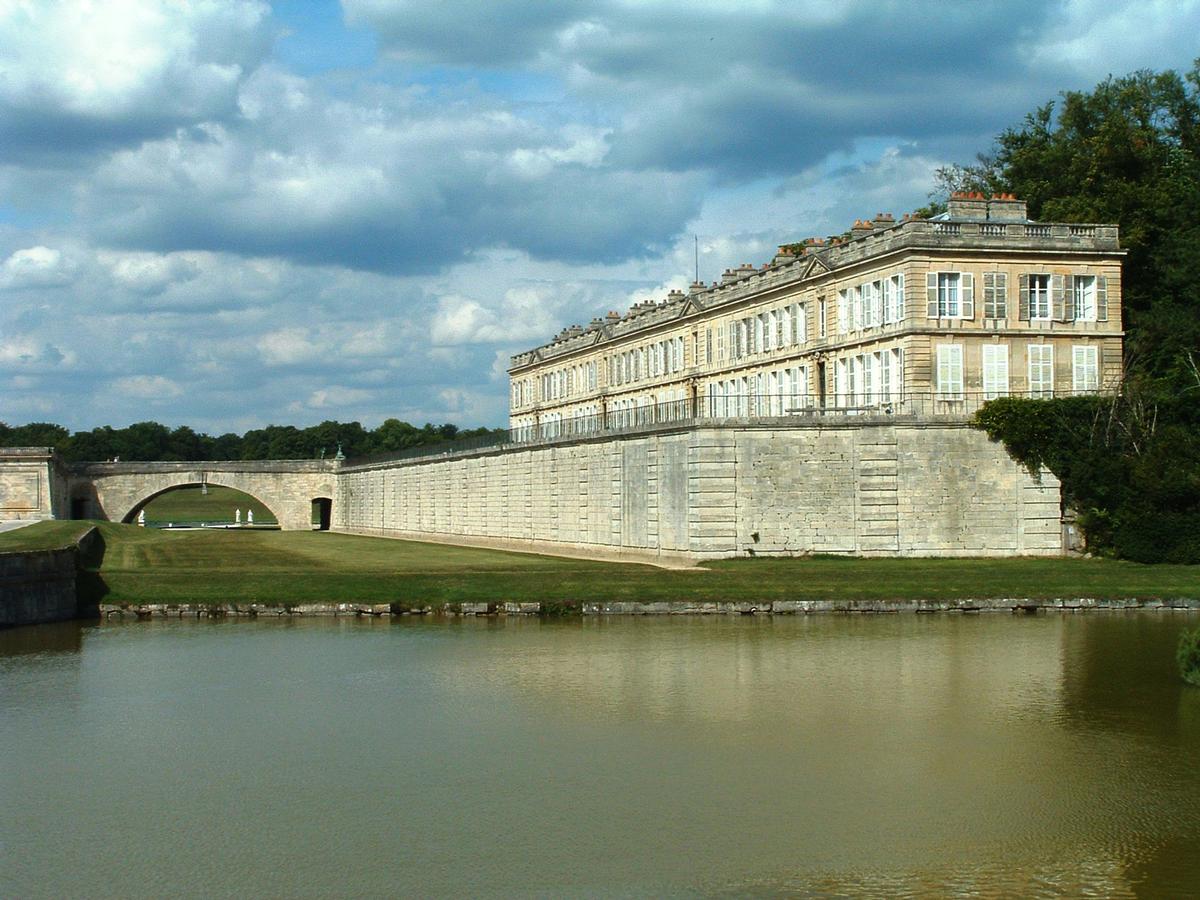 Enghien Castle, Chantilly 