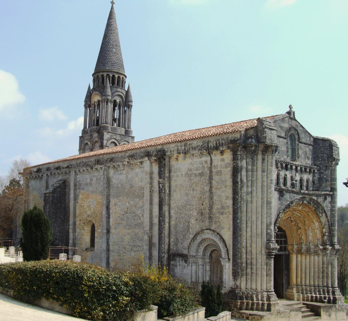 Fenioux - Eglise de l'Assomption Notre-Dame 
