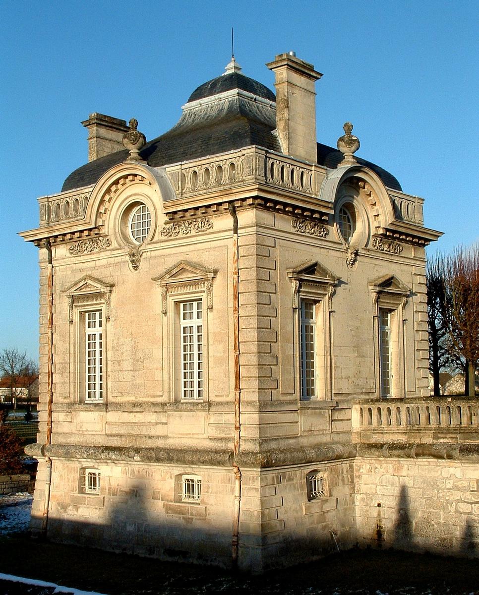 Château de Blérancourt Musée national de la Coopération franco-américaine Un pavillon de Salomon de Brosse