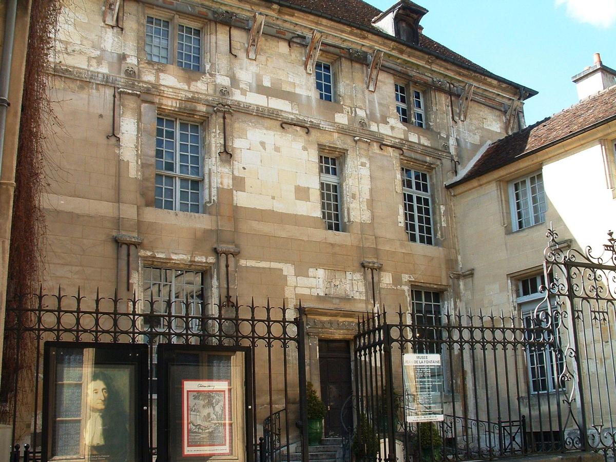 Château-Thierry - Musée Jean de La Fontaine (maison natale) - Façade sur cour 