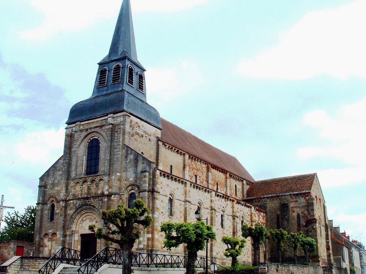 Châteaumeillant - Eglise Saint-Genès - Ensemble 