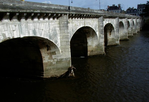 Pont Henri IV in Châtellerault 
