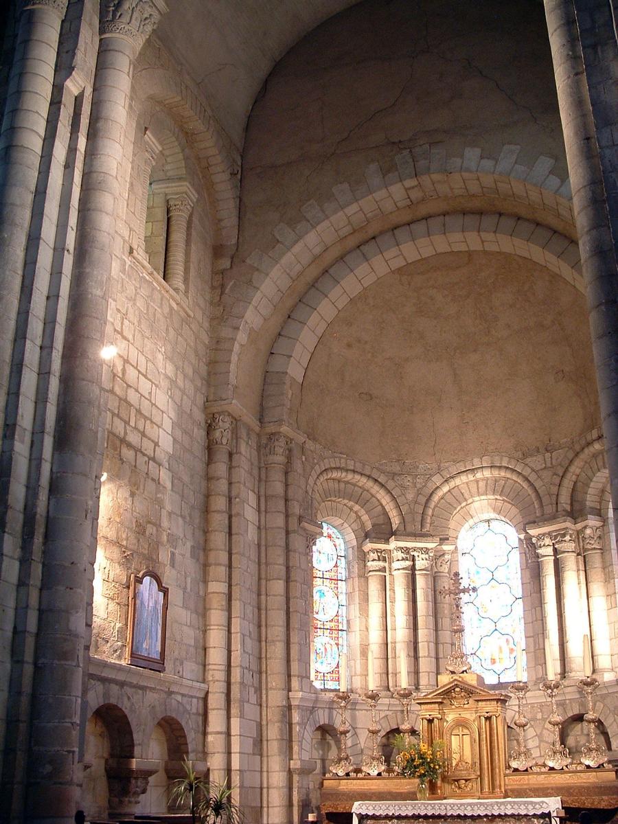 Châtillon-sur-Indre - Eglise Notre-Dame (ancienne collégiale Saint-Outrille) - Le choeur 