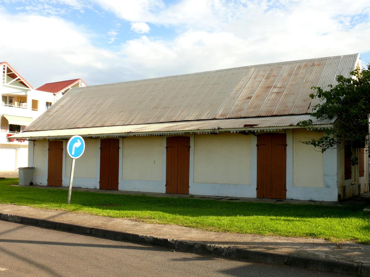 La Réunion - Ancienne gare de Sainte-Suzanne, côté océan 