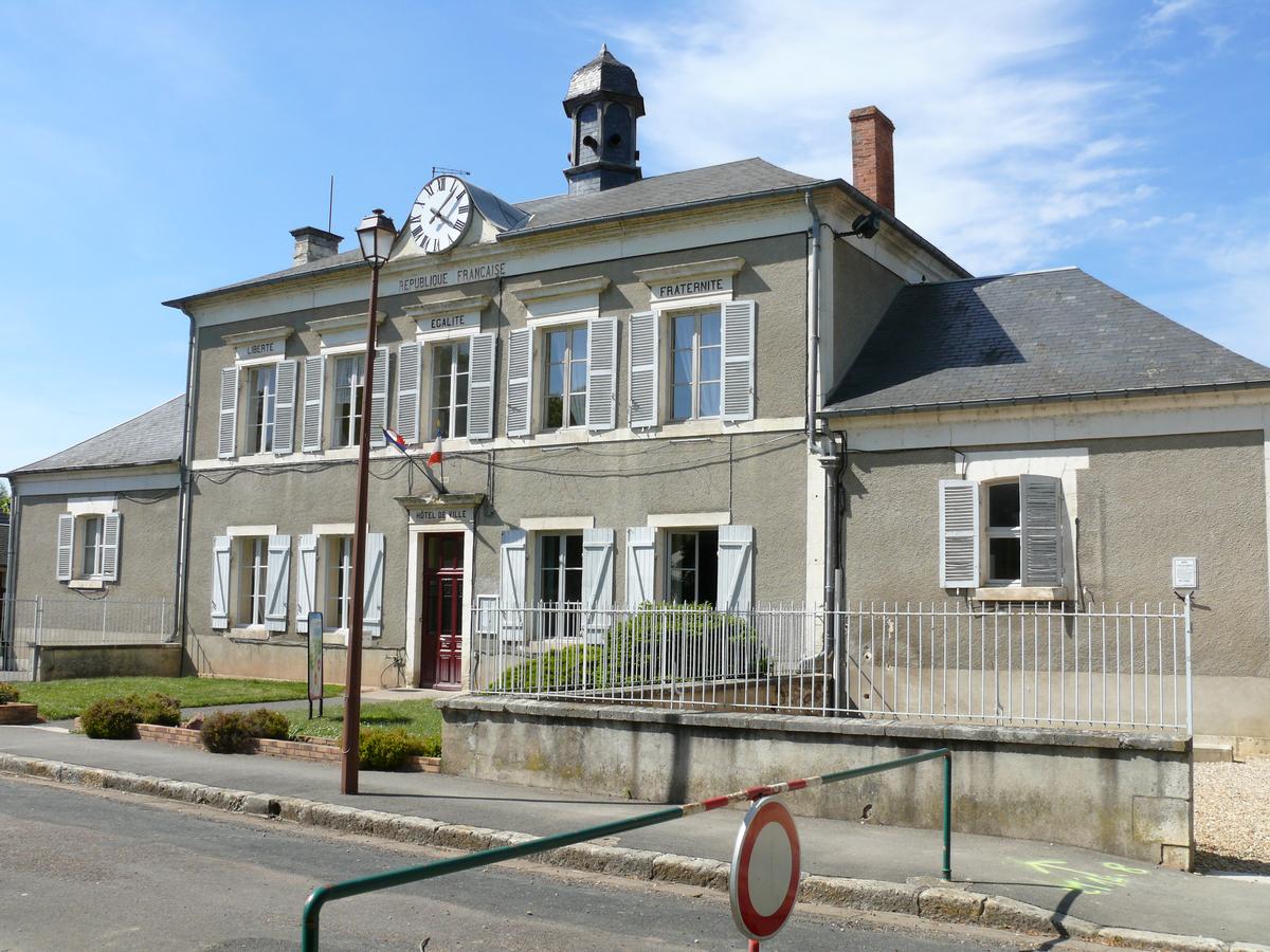 Chârost Town Hall 
