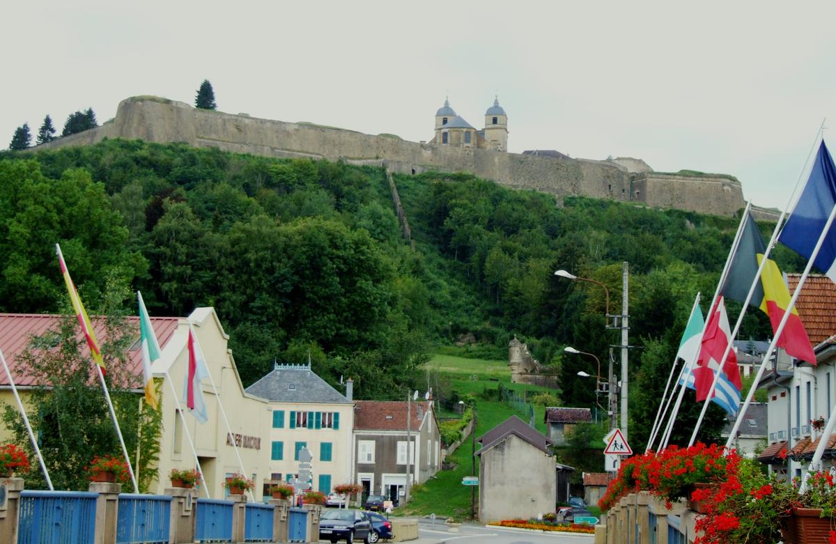 Citadelle de Montmédy - Vue de la ville basse 