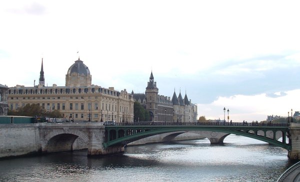 The Seine, its bridges, the Conciergerie and the Tribunal de Commerce in Paris 