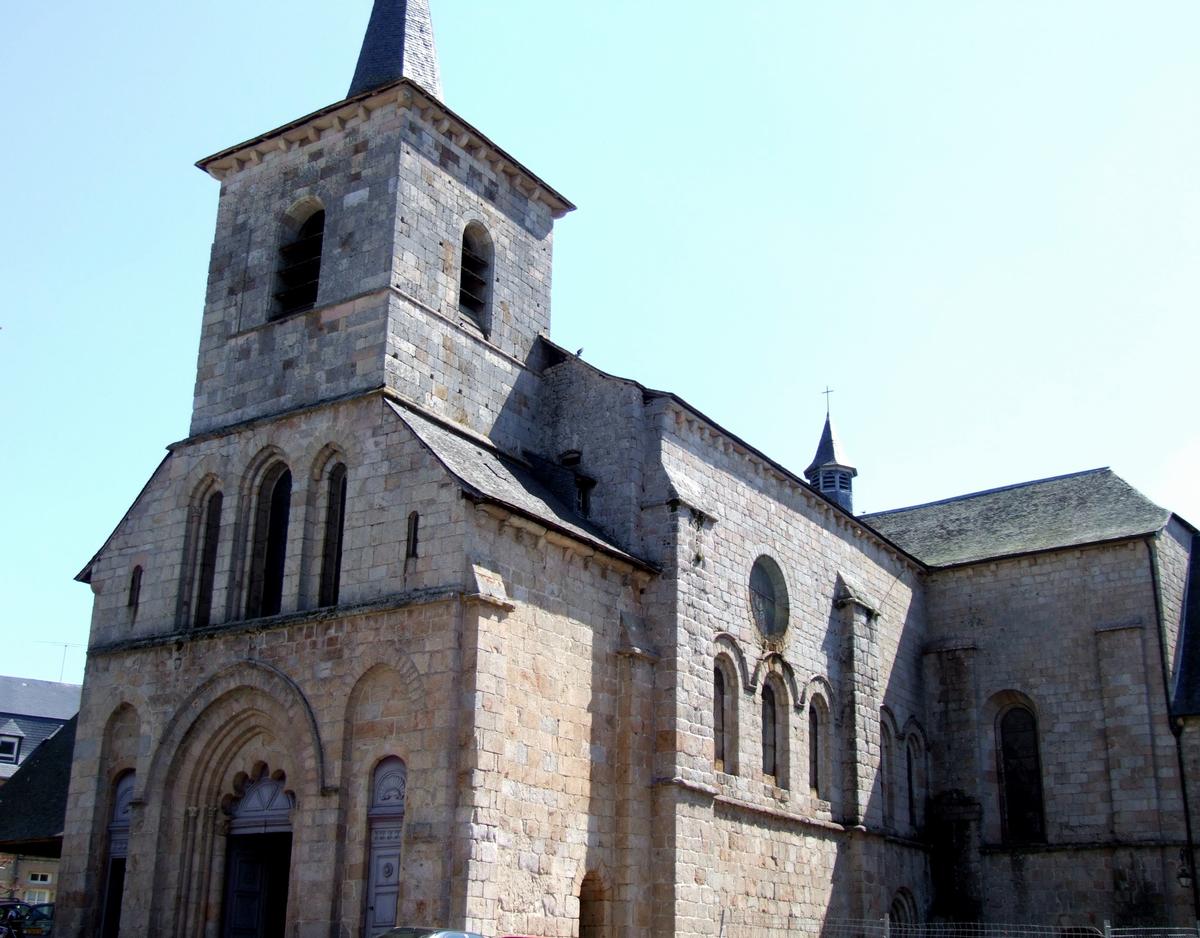 Meymac - Eglise abbatiale Saint-Léger - Façade occidentale 