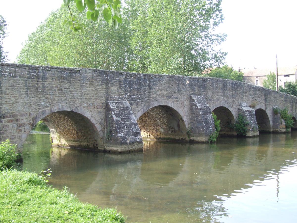 Pont de Sainte-Marie-sur-Ouche 