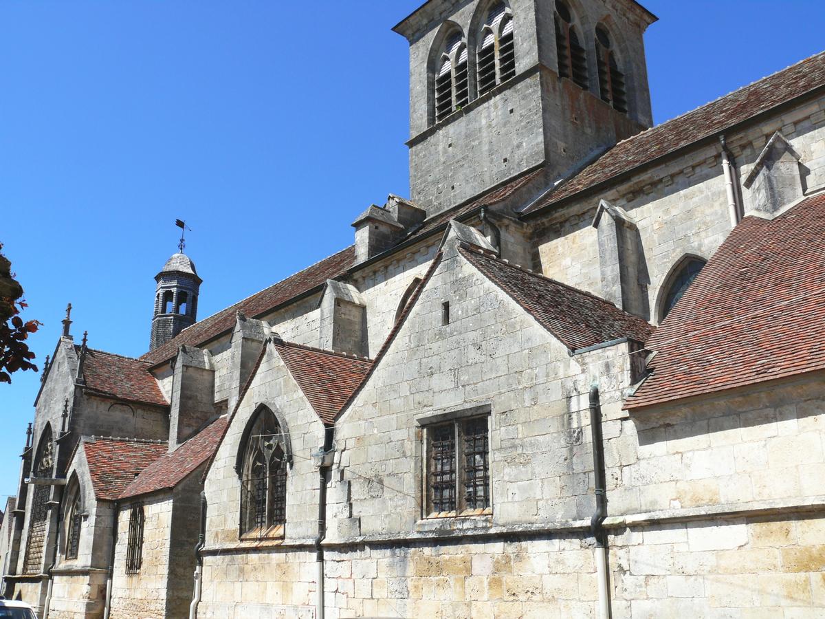 Flavigny-sur-Ozerain - Eglise Saint-Genès 